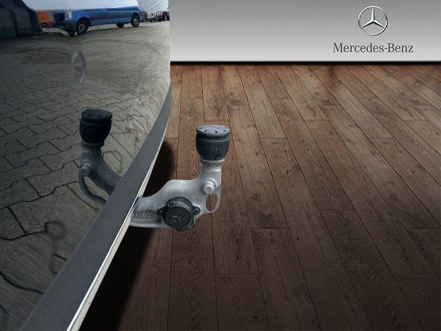 Mercedes-Benz E 200 AVANTGARDE Sedan