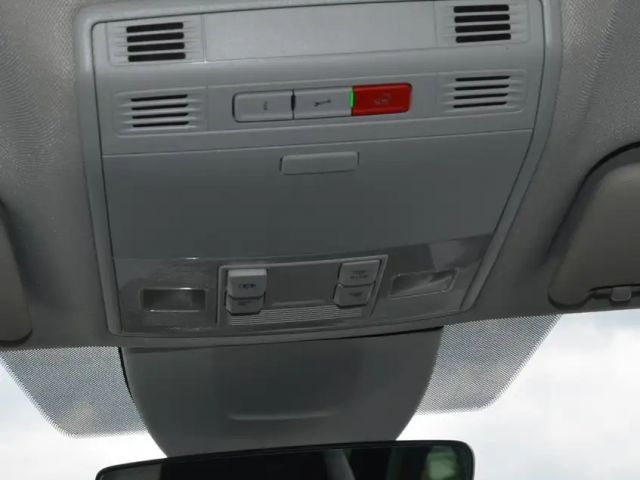 Skoda Superb Superb Kombi 2,0 TDI DSG LED VIRTUAL NAVI 1.Besitz