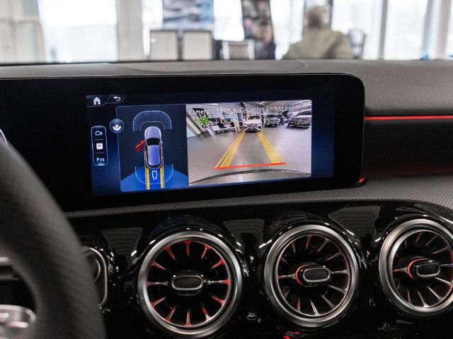 Mercedes-Benz A 200 A 200 d