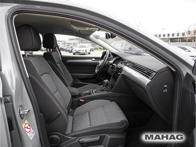 Volkswagen Passat 1.5 TSI Business DSG Variant