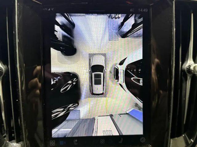 Volvo V60 AWD Dark Plus Recharge T6