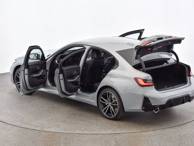 BMW 330 330e Sedan xDrive