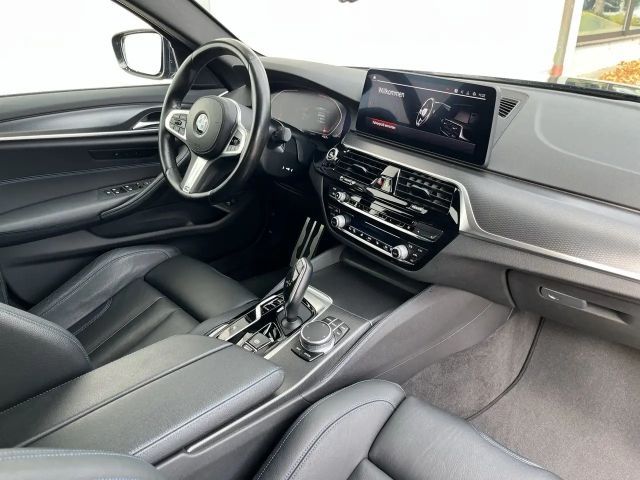BMW 530 530d M-Sport Sedan