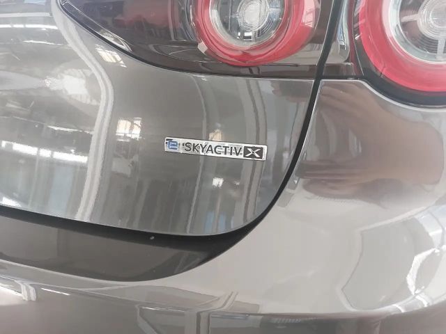 Mazda 3 Exclusive-line