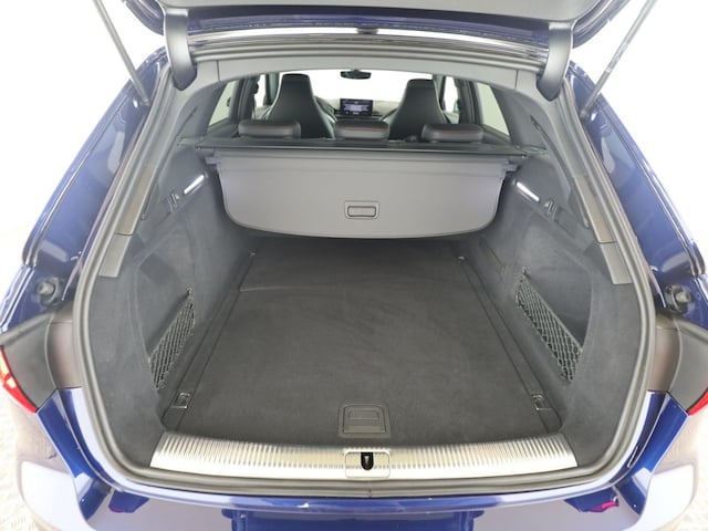 Audi RS4 Avant Quattro