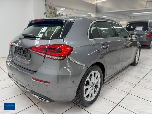 Mercedes-Benz A 180 Progressive