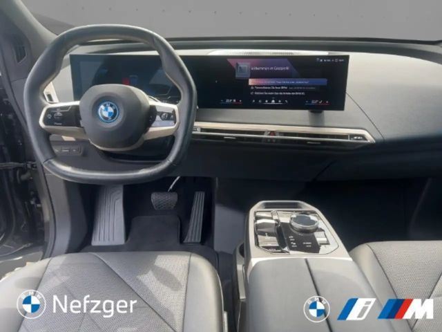 BMW iX xDrive50