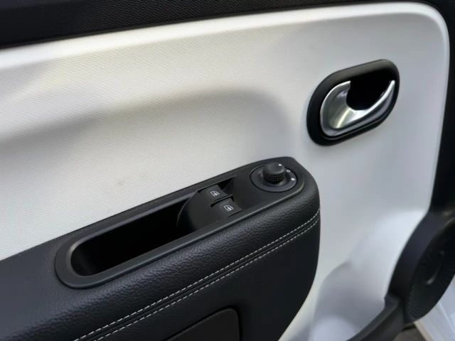 Renault Twingo E-Tech Techno