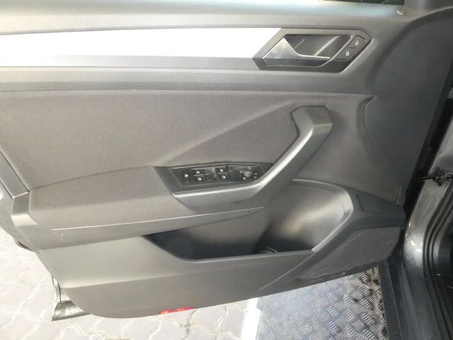 Volkswagen T-Roc Friends TSI