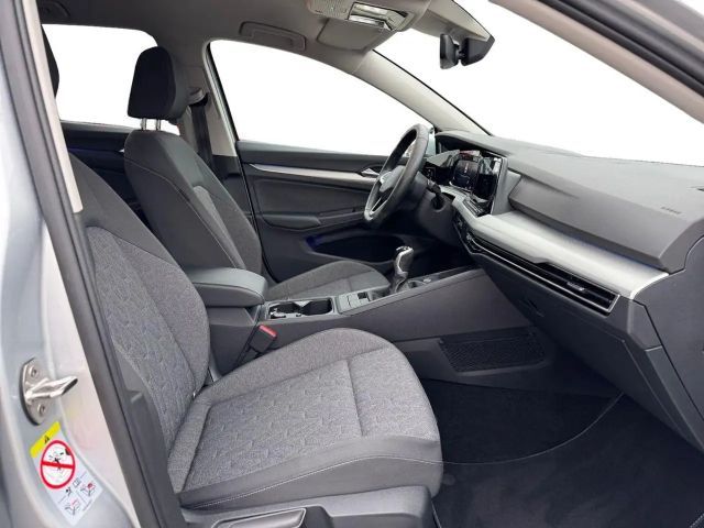 Volkswagen Golf 1.5 TSI Golf VIII Move