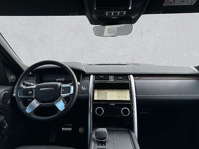 Land Rover Discovery D300 Dynamic HSE