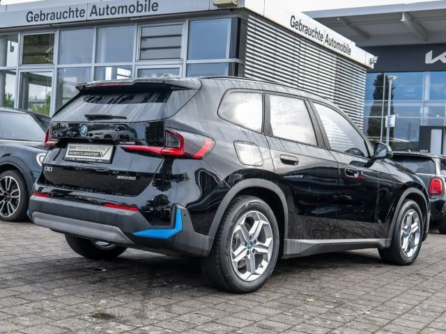 BMW iX1 xDrive30
