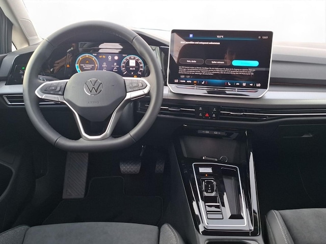 Volkswagen Golf DSG Style Variant