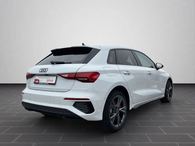 Audi A3 Hybride S-Line Sedan