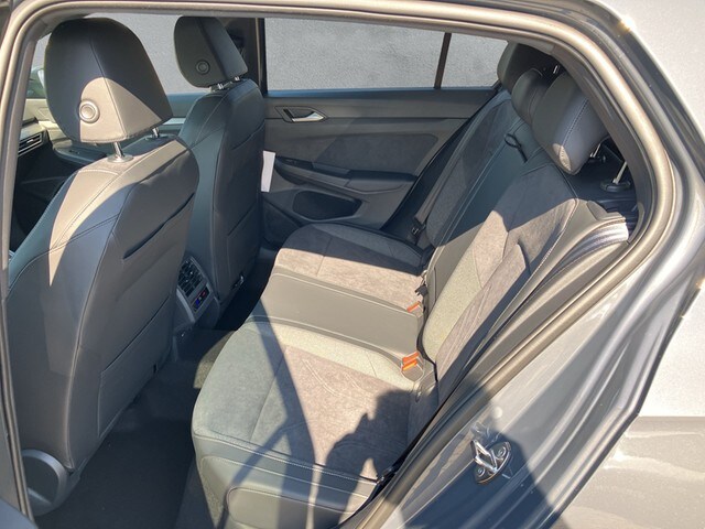 Volkswagen Golf 1.5 eTSI DSG Golf VIII