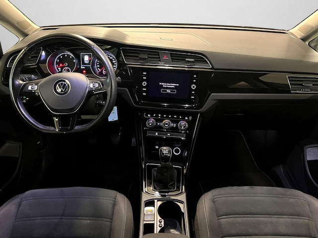 Volkswagen Touran 1.5 TSI Highline