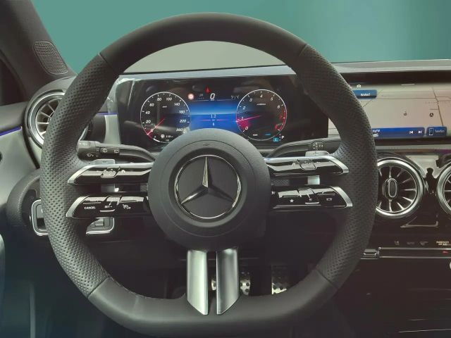 Mercedes-Benz A 180 AMG Line