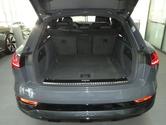 Audi Q8 e-tron 55 Business Quattro