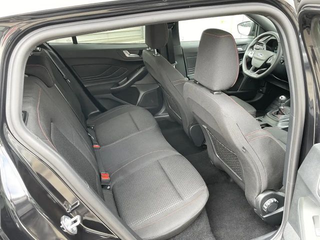 Ford Focus ST Line Wagon