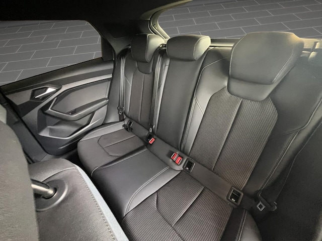 Audi Q3 35 TDI S-Tronic