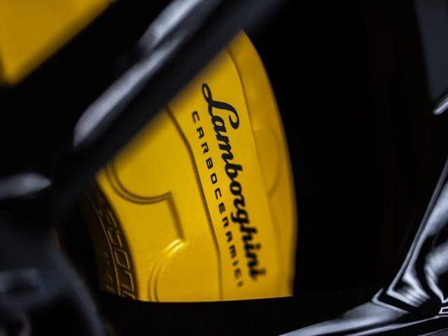 Lamborghini Urus Performante