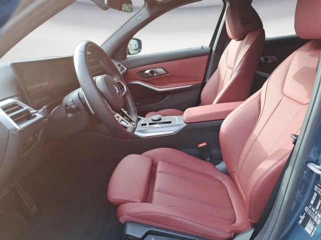 BMW 318 318i M-Sport Sedan