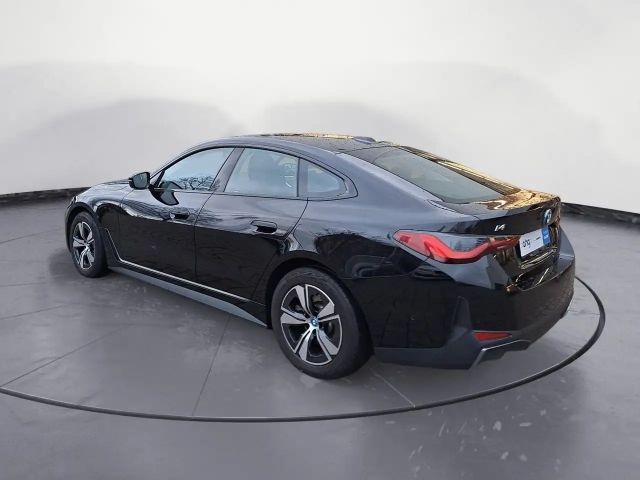 BMW i4 Coupé Gran Coupé Sedan eDrive40