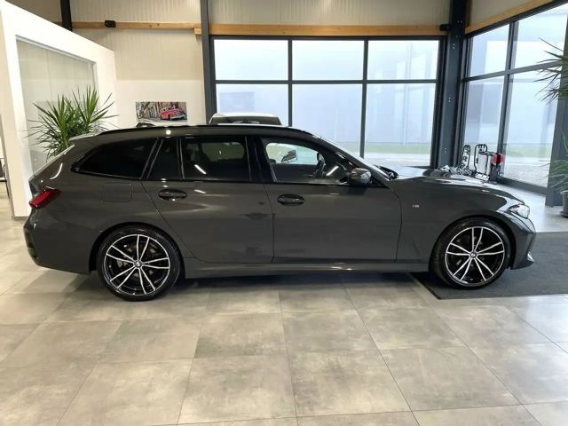 BMW 320 320d M-Sport Touring xDrive