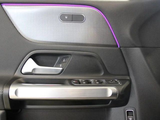 Mercedes-Benz EQB 250