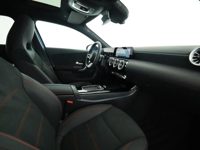 Mercedes-Benz A 200 AMG Line