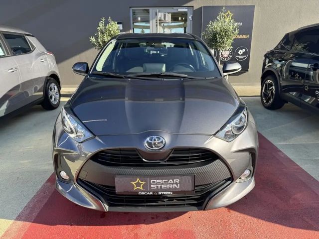 Toyota Yaris Active