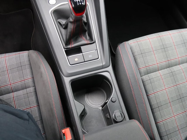 Volkswagen Golf 2.0 TSI GTI