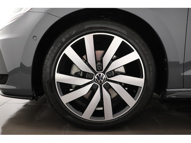 Volkswagen Touran 2.0 TDI Highline R-Line