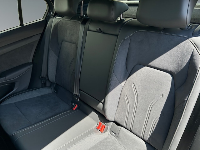 Volkswagen Golf 1.5 TSI DSG