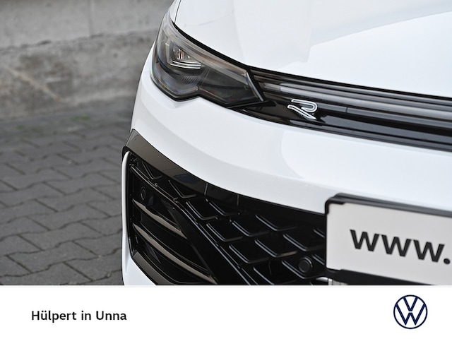 Volkswagen Golf DSG R-Line