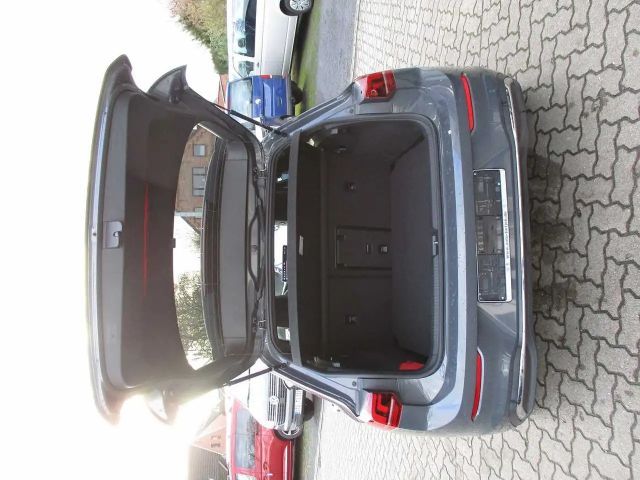 Volkswagen Golf 1.5 eTSI DSG Golf VIII