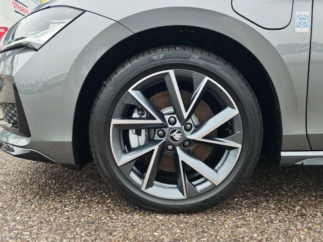 Skoda Superb Sportline iV
