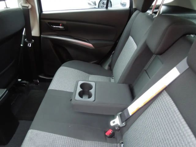 Suzuki SX4 S-Cross 4x4 GL Hybrid