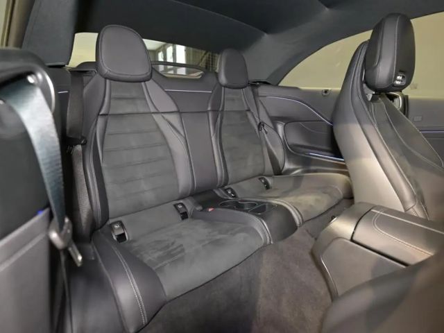 Mercedes-Benz CLE 200 4MATIC AMG Line