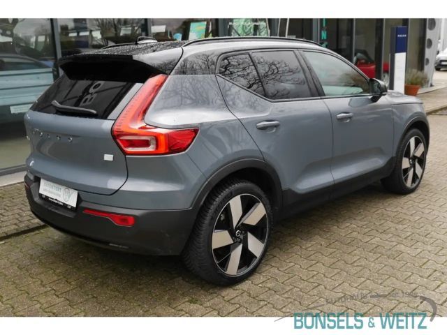 Volvo XC40 AWD Plus Recharge Twin Engine