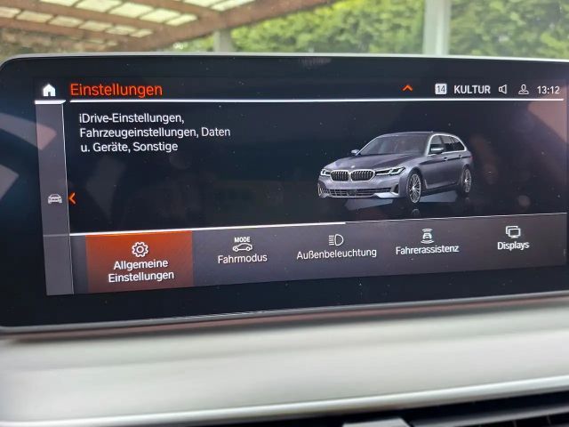 BMW 530 530d Luxury Line Touring xDrive