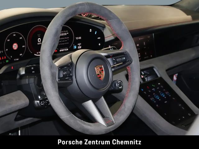 Porsche Taycan 4 GTS