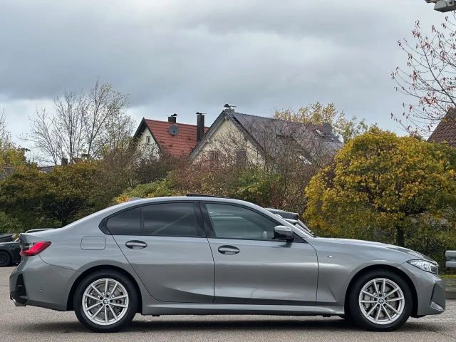 BMW 330 330i M-Sport Sedan xDrive
