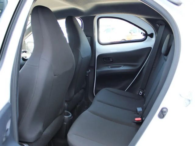 Toyota Aygo 1.0 VVT-i Hatchback Play