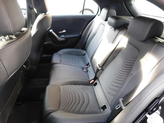 Mercedes-Benz A 180 Progressive