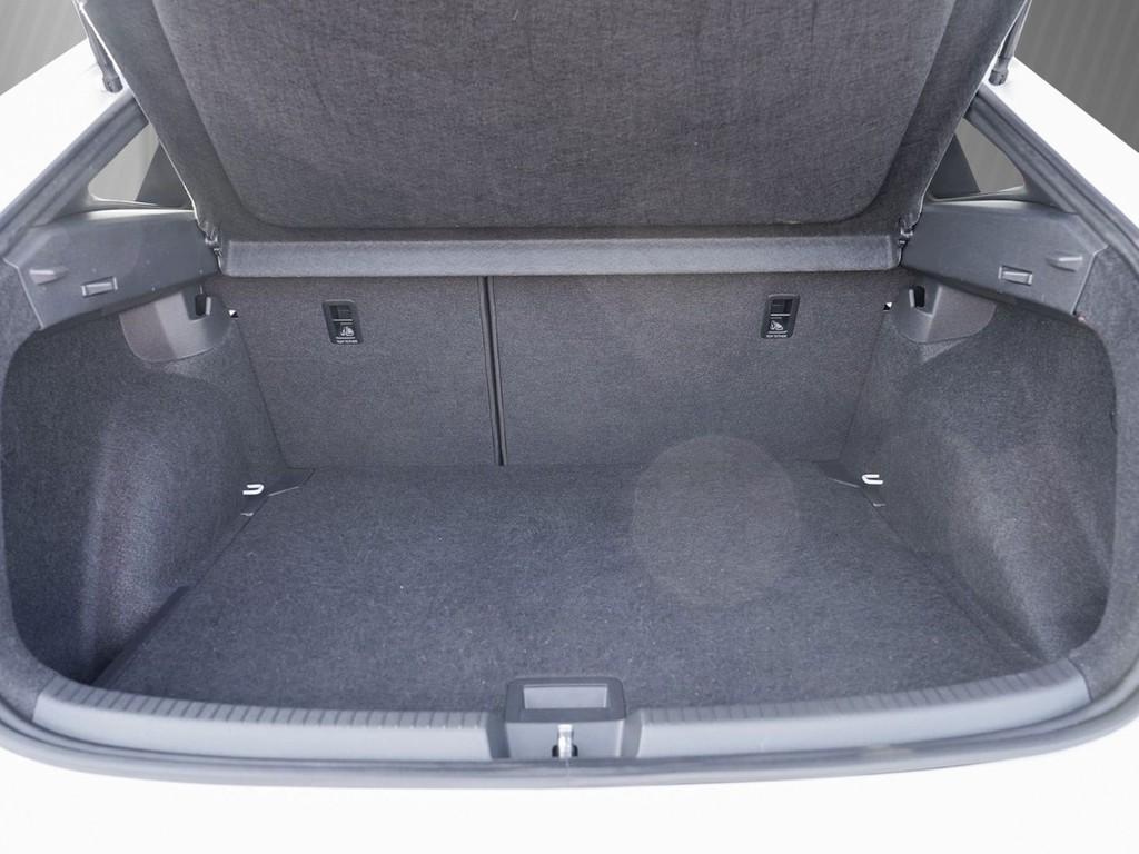 Volkswagen Taigo 1.0 TSI DSG R-Line