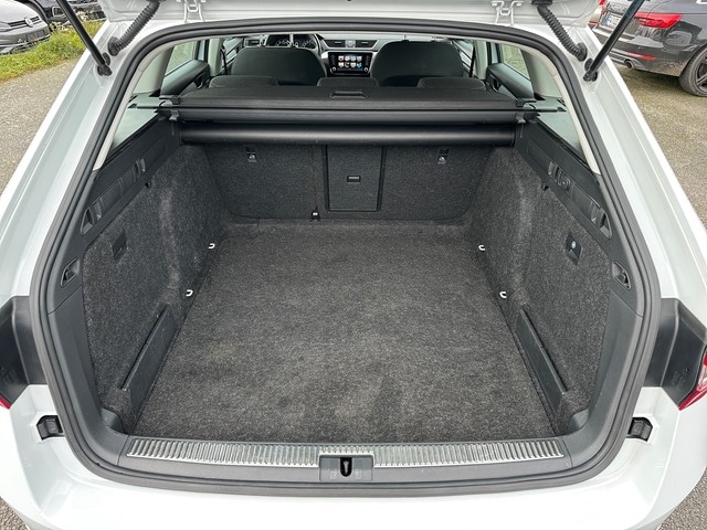 Skoda Superb 1.5 TSI Ambition Combi