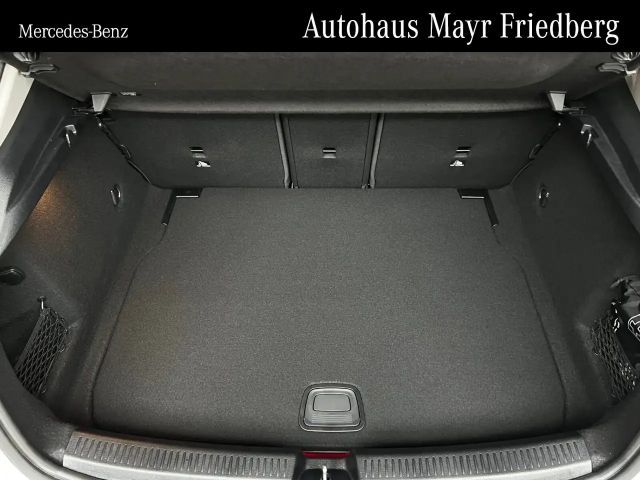 Mercedes-Benz A 200 Progressive