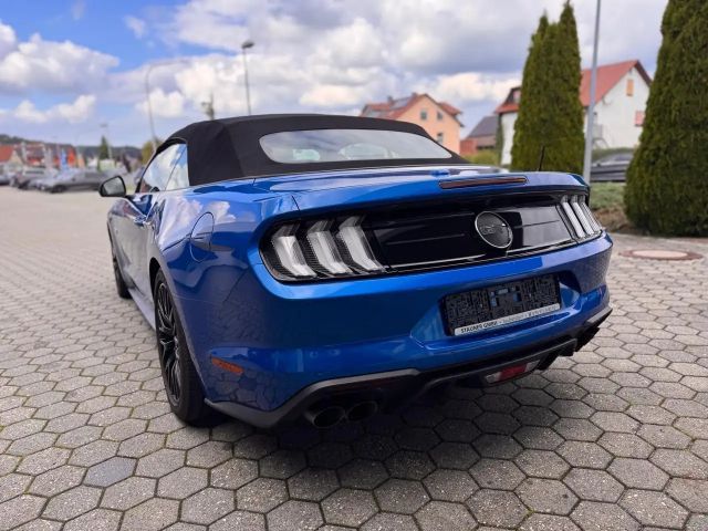 Ford Mustang Convertible GT 5.0 V8
