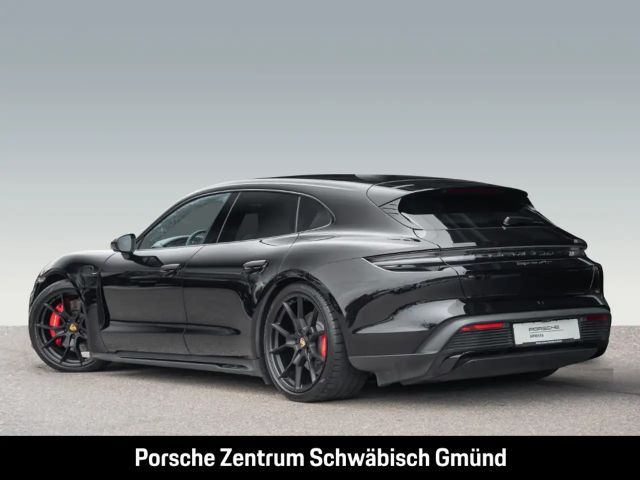 Porsche Taycan GTS Sport Turismo